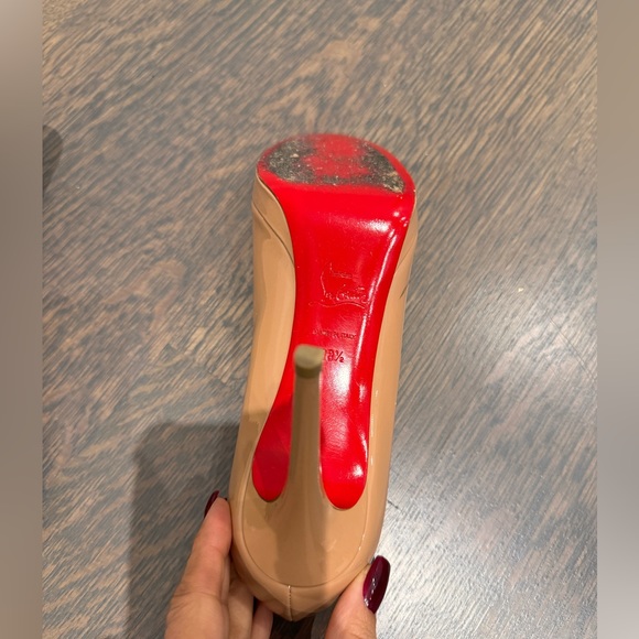 100% Authenticti CHRISTIAN LOUBOUTIN PRE-LOVED - Picture 3 of 7